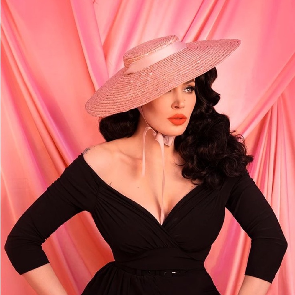 Vixen by Micheline Pitt NIB Blush Pink Sun Hat